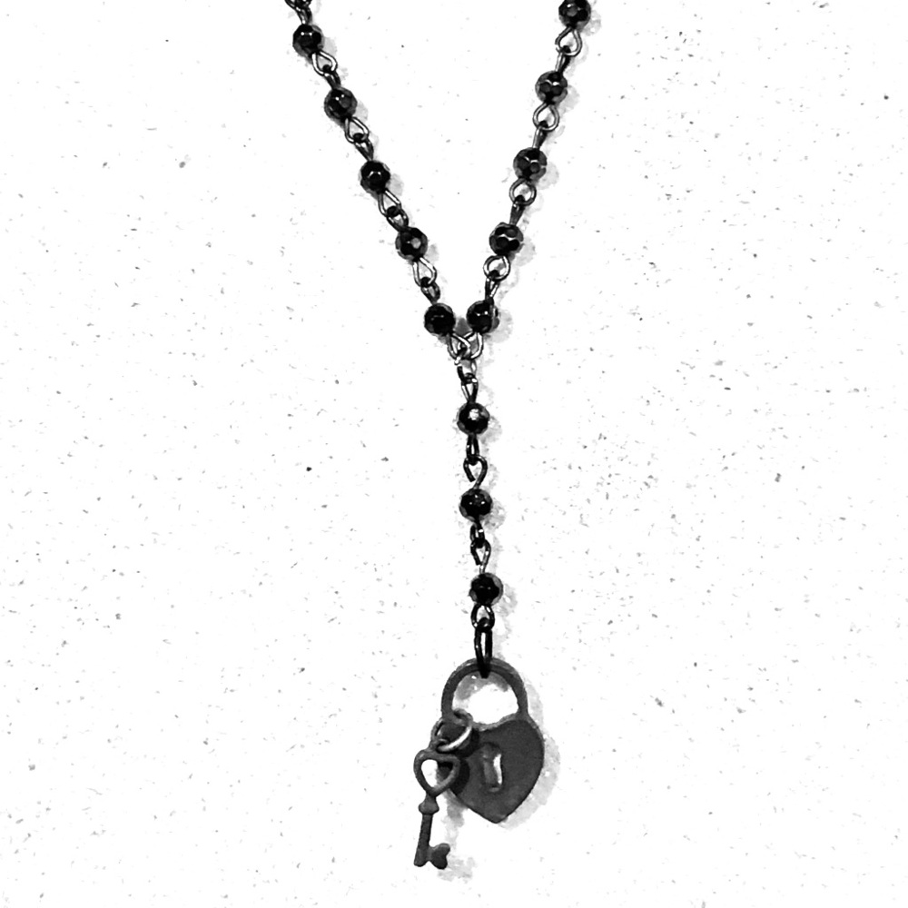 🌸💖🌼 3 for $15 Heart & Key Drop Necklace